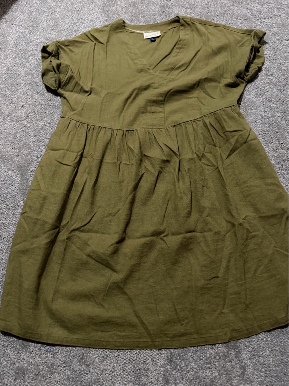 Universal Thread olive green lightweight dress with pockets size small